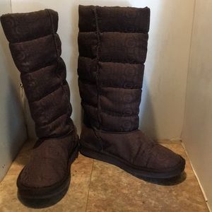 Red by Marc Ecko  Ugg style boots sz 8.5